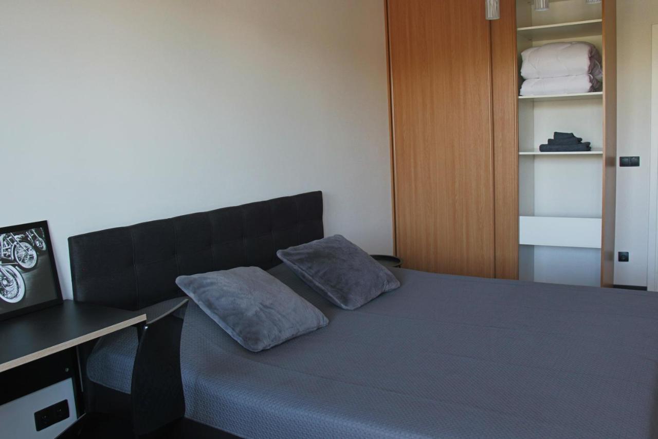 New Modern 4-Room Apartment With Big Balcony And Undeground Parking In Center Of Tallinn Exteriér fotografie